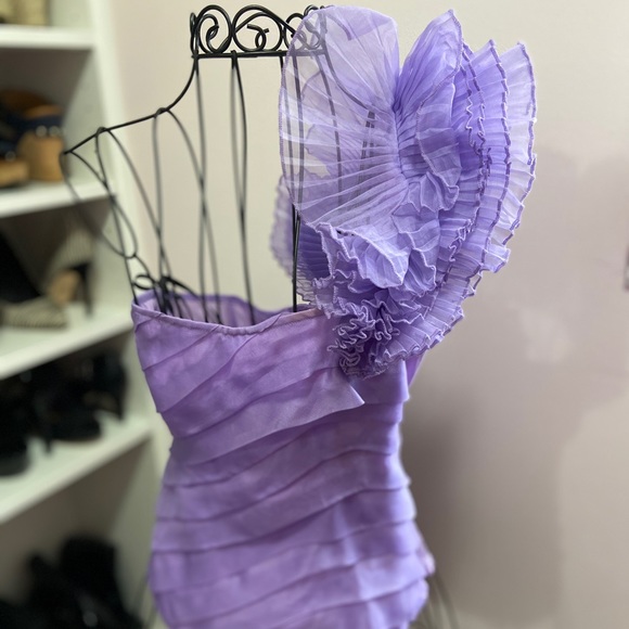 bebe Tops - Gorgeous Bebe one shoulder ruffle party top